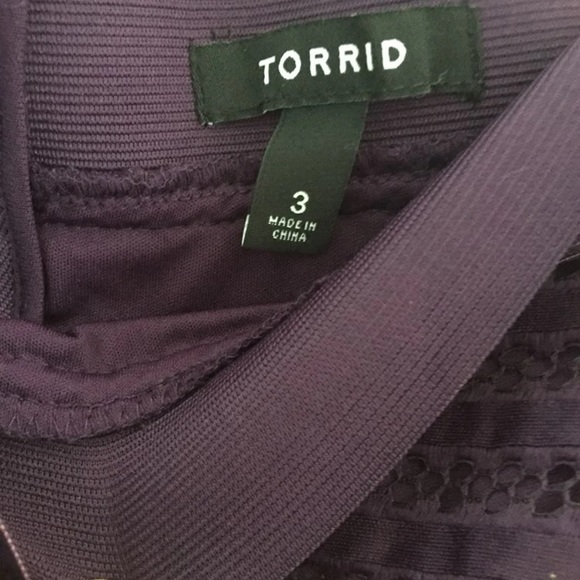 ❤️SOLD❤️ 22/24 Torrid 3 Purple Skater Skirt - Picture 5 of 5
